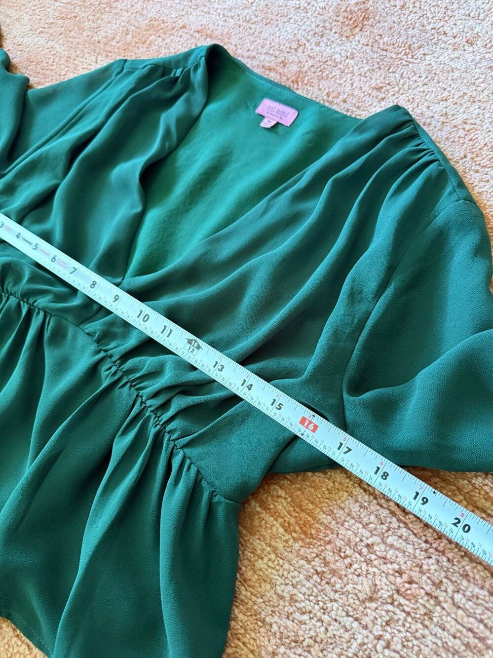Francesca’s Mi Ami Green Peplum Blouse Size M Deep V Neck Long Sleeve - Picture 4 of 11